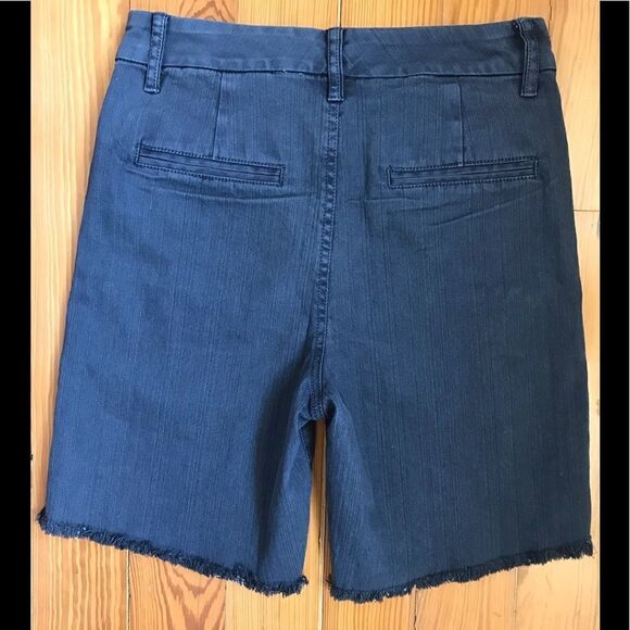 FP  One Shorts - Picture 2 of 4